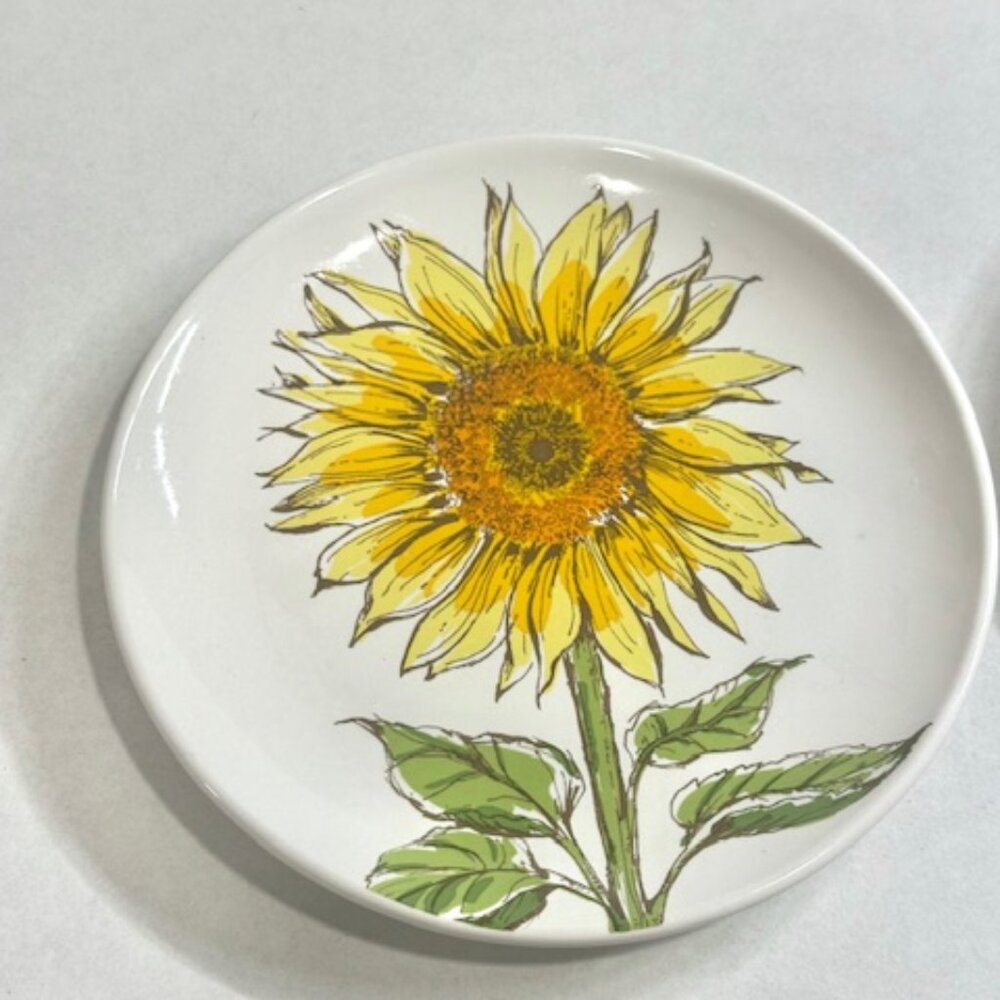 Signature Hoursewares Stoneware Plate Set of 6 W/ Metal Caddy Sunflower Design - Picture 9 of 14